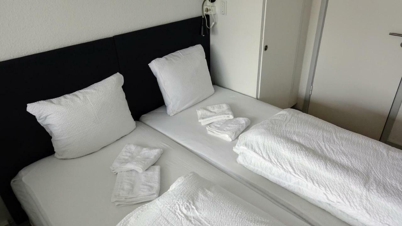 2 Rooms, Private Kitchen, Bathroom, And Garden. Aarhus Exterior foto
