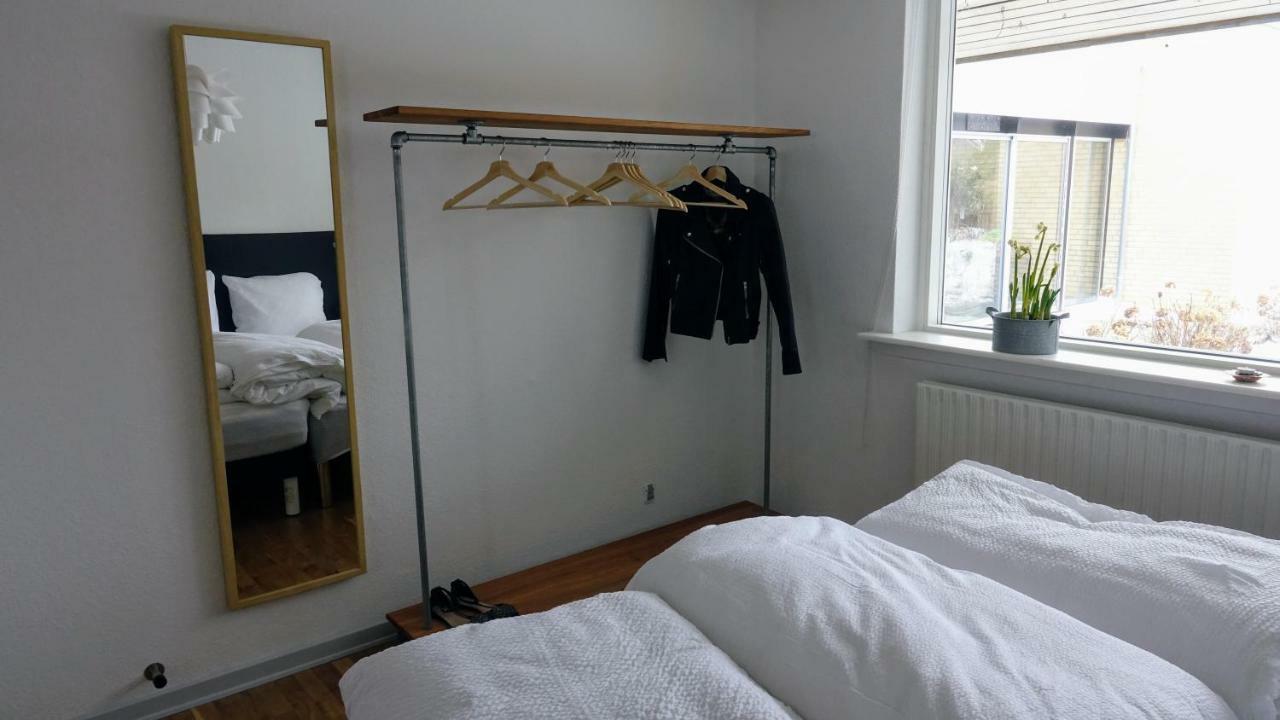 2 Rooms, Private Kitchen, Bathroom, And Garden. Aarhus Exterior foto